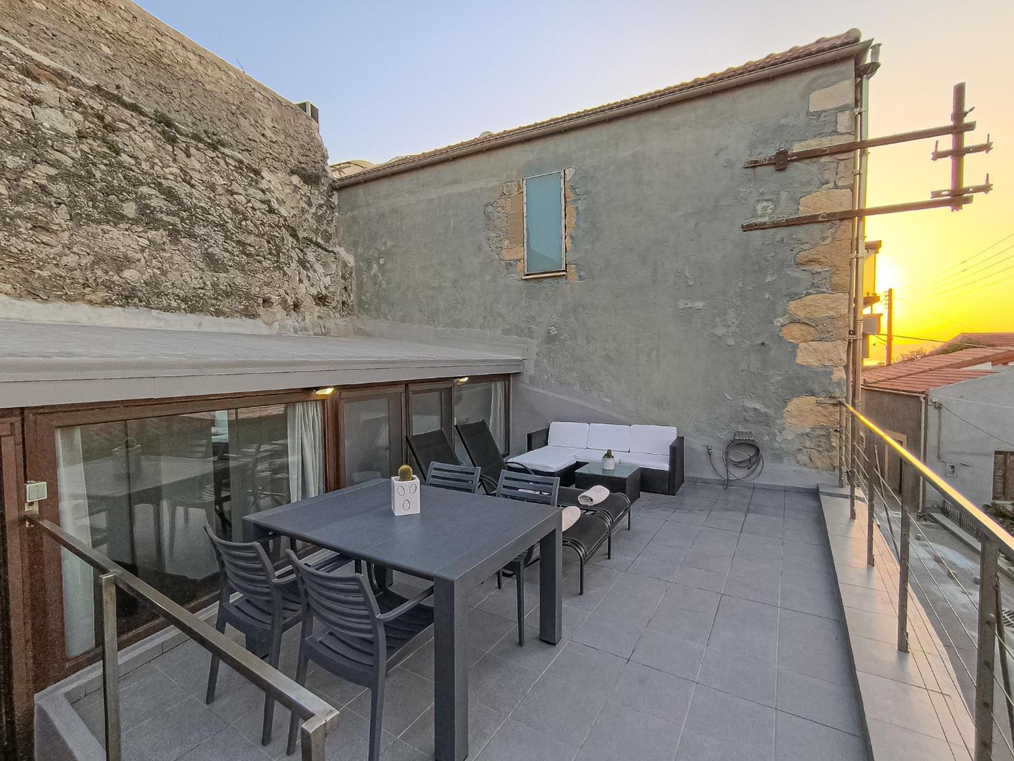 Charming Old Tannery House With Spacious Veranda And Stunning Sea View! Chania  Luaran gambar